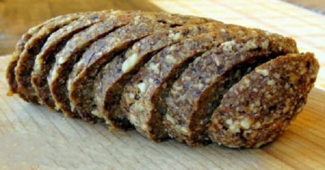Könnyen elkészíthető gluténmentes kenyér chia maggal és mandulával – Recept! Gluténmentes kenyér recept chia maggal