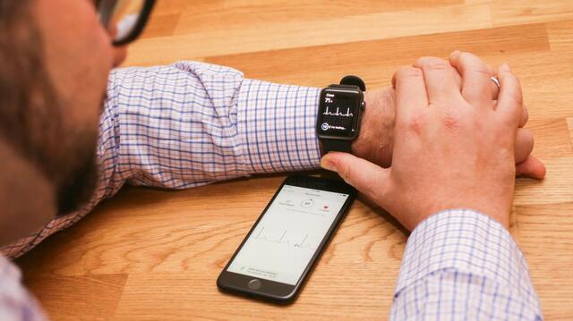 Az Apple Watch okosóra képes felismerni a diabétesz tüneteit! Apple Watch okosóra - diabétesz, cukorbetegség