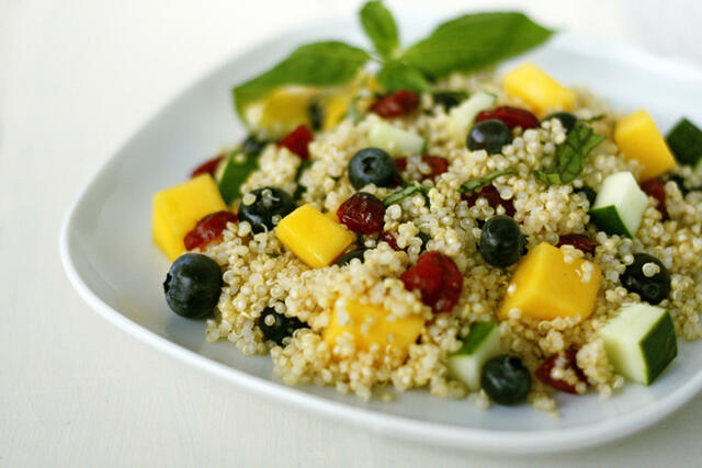 A quinoa egészségi előnyei A quinoa egészségi előnyei