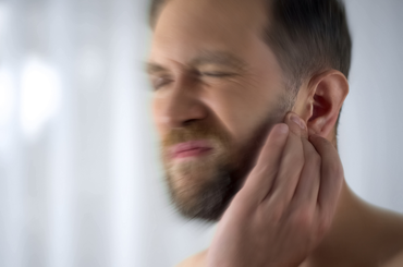 A stressz hangjai? – így okozhat fülzúgást a mindennapi stressz